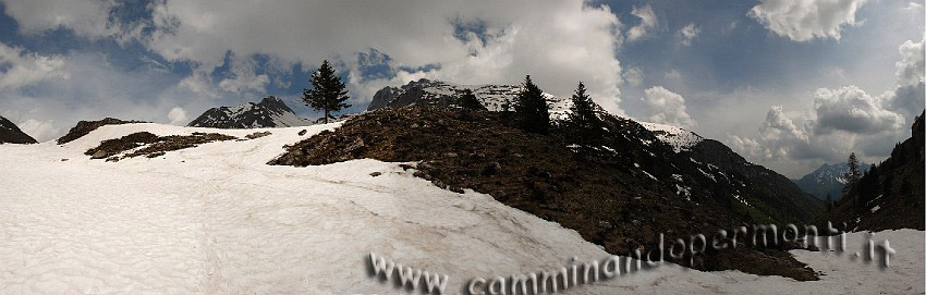 09 03778 Panoramica Val Vedra - Corna Piana, Pizzo Arera, Monte Alben.jpg